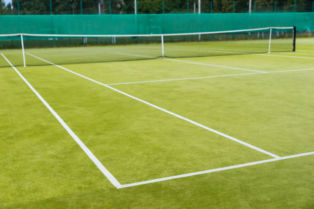 construction court de tennis gazon synthétique à Saint-Raphaël